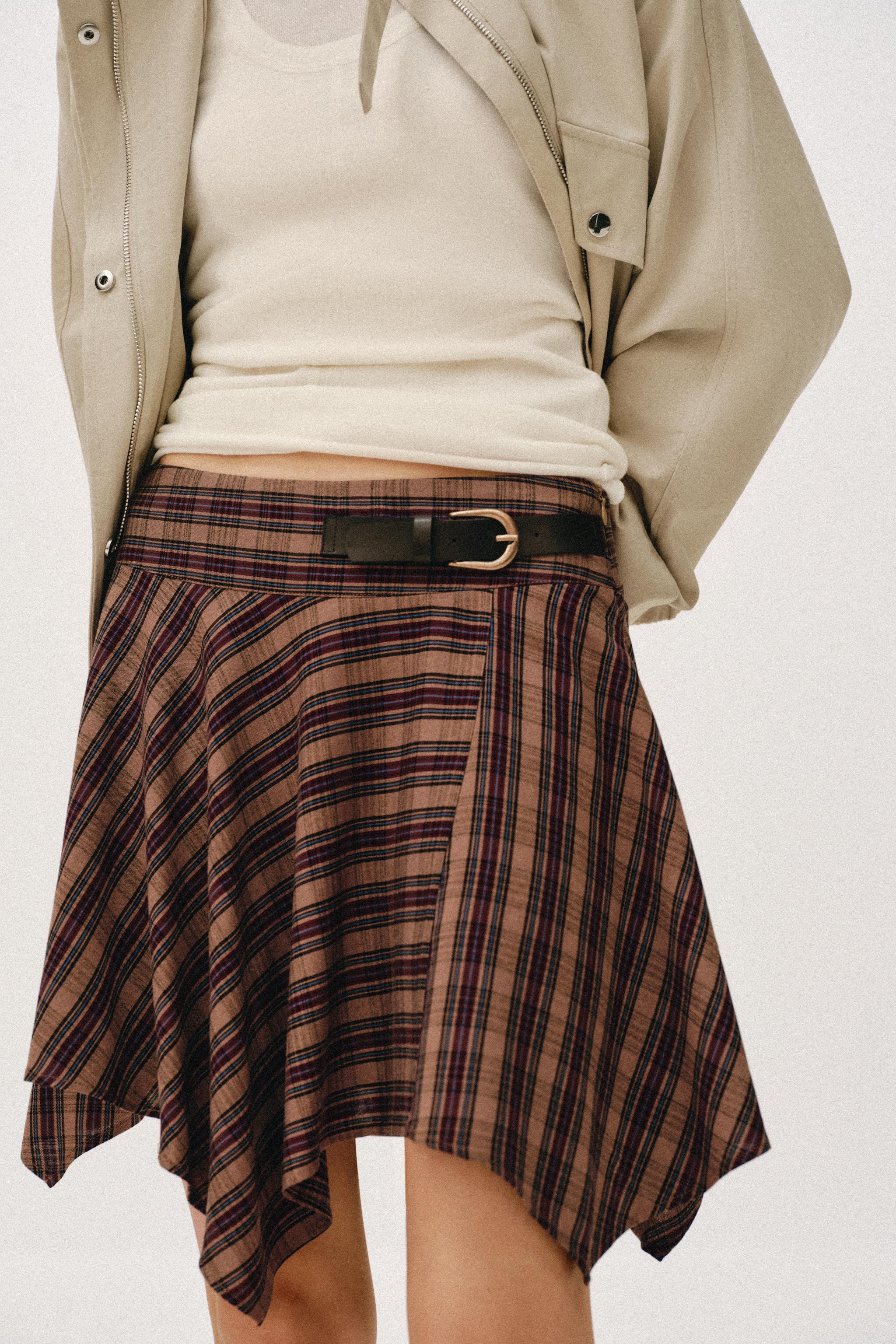 PLAID MINI SKIRT WITH BUCKLE